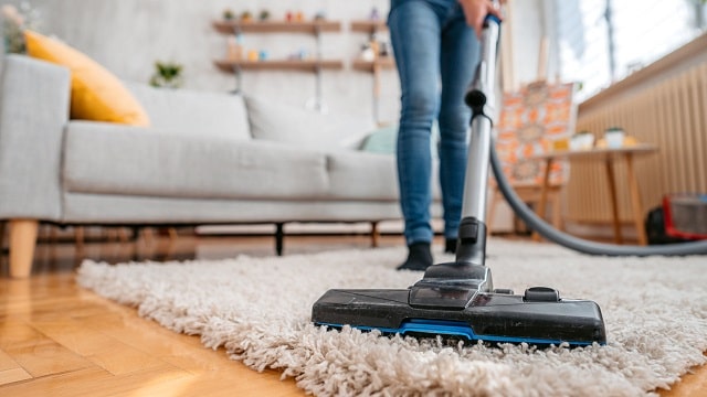 Expert Cleaners for deep cleaning of your house